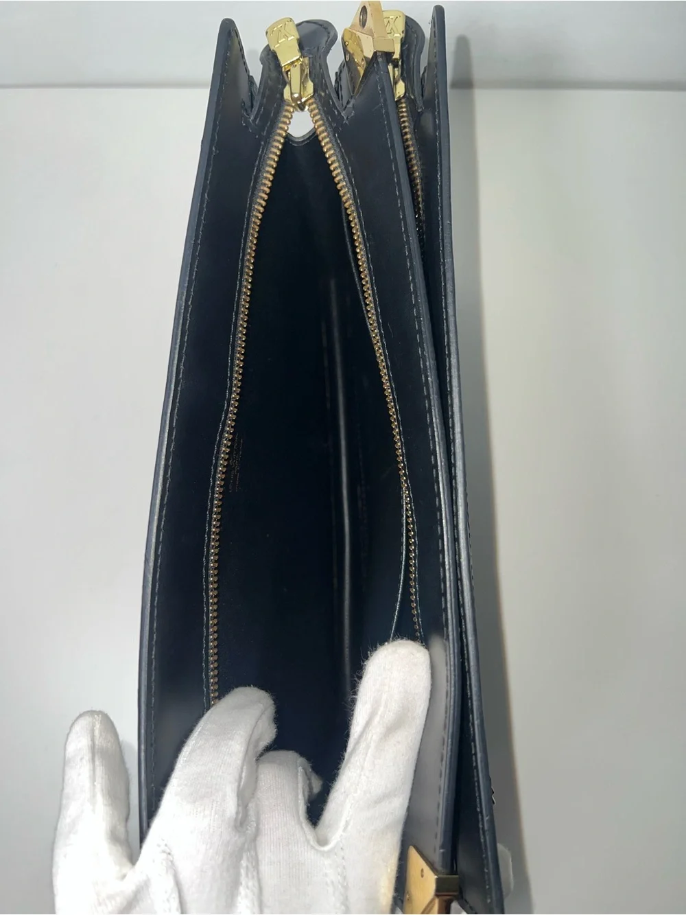 Louis Vuitton Vintage Black Epi Leather Enghien Crossbody Shoulder Clutch Bag